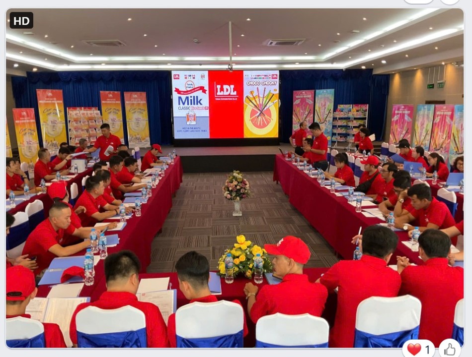 Huấn luyện nh&acirc;n vi&ecirc;n